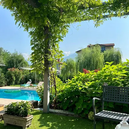 Villa Salici, Pool&garden *