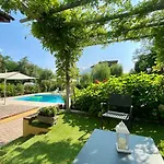 Salici, Pool & Garden * Colico
