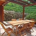 Salici, Pool & Garden *