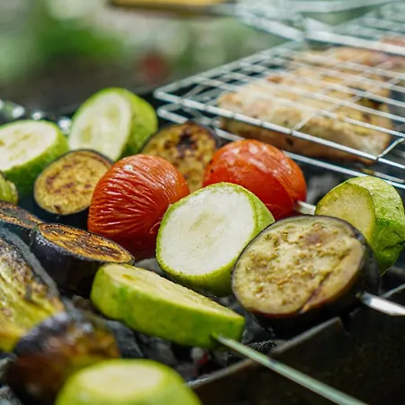 Salici, Pool & Garden