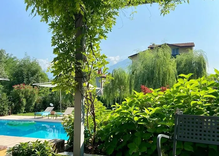 Villa Salici, Pool&garden *